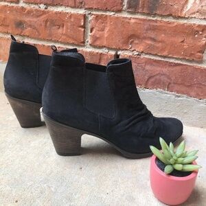PAUL GREEN Jano black nubuck ruched ankle booties